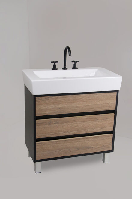 NILO DE PIE 3C NM-copia